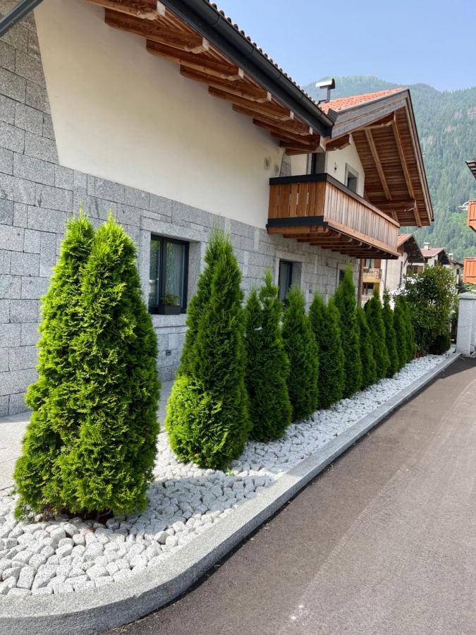 B&B Casa Il Sasso Pinzolo Luaran gambar