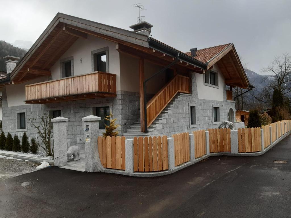 B&B Casa Il Sasso Pinzolo Luaran gambar