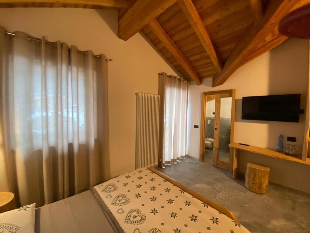 B&B Casa Il Sasso Pinzolo Luaran gambar